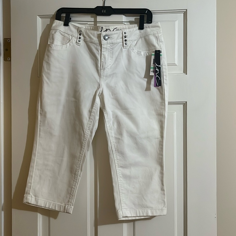 Brand New Inc women’s white jeans